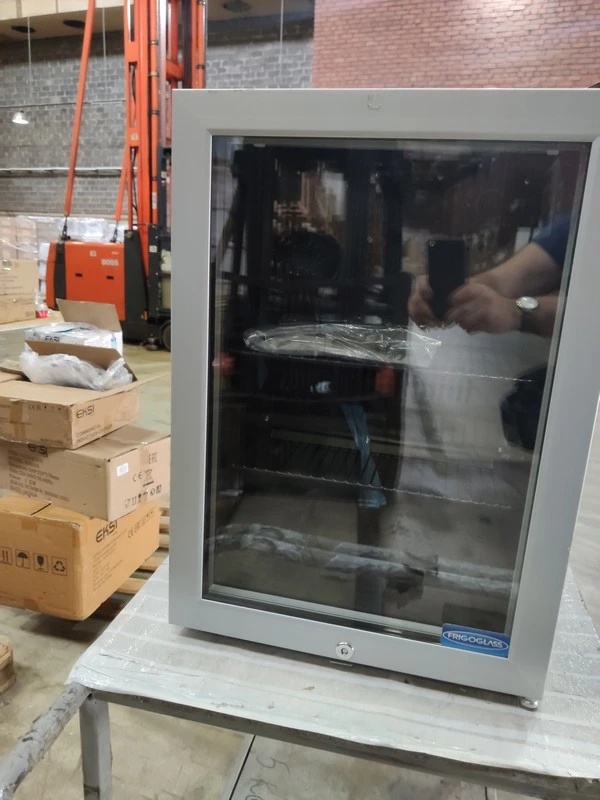 S01_Витрина холодильная модель Flex 35 Tall [R600a]