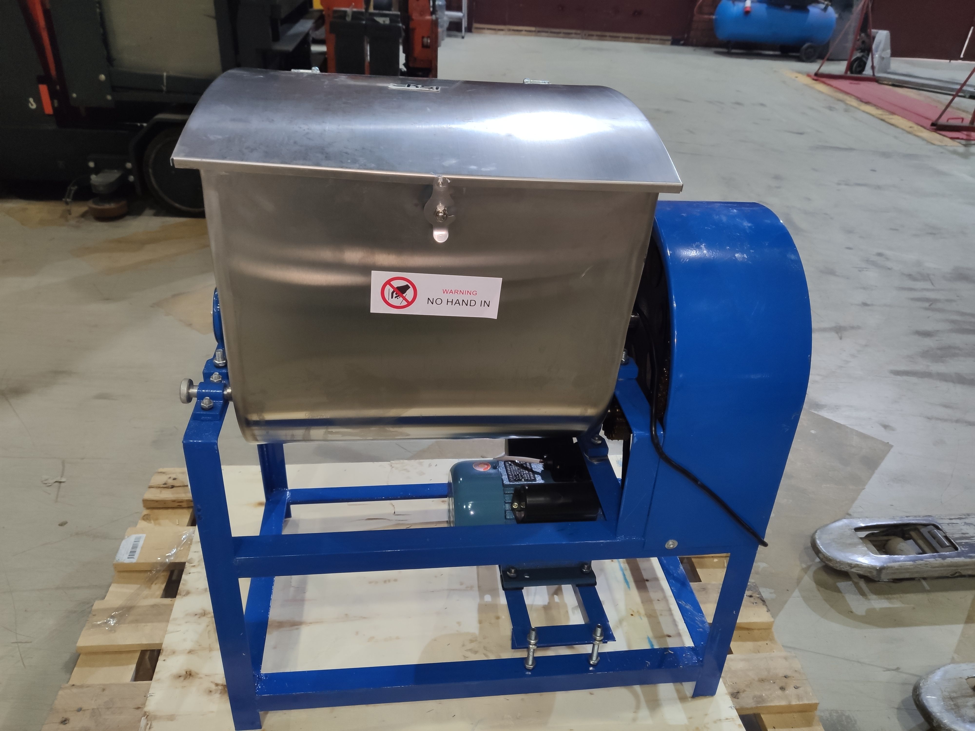 S01_Машина тестомесильная для крутого теста т.м. EKSI серии EHM, мод. EHM-25