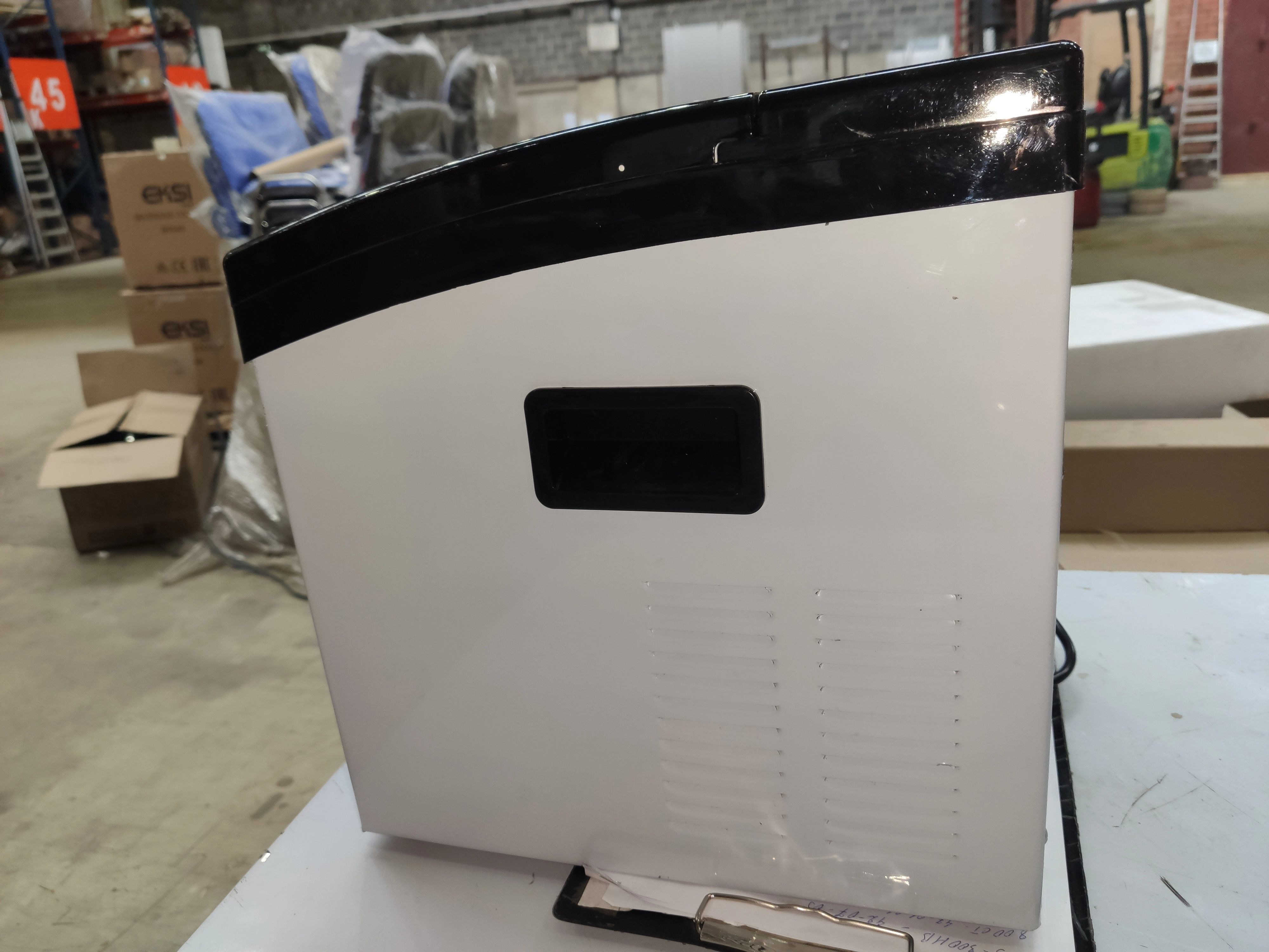 S01_Льдогенератор EKSI EC 15A, заливной, кубиковый лед