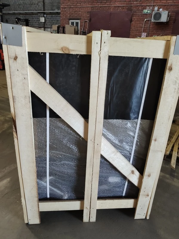 Витрина холодильная серии KC70 VM 0,9-1 (ВХСв-0,9д Carboma Сube), 920х650х1265(1315)мм, +6...+12С, экс. пл-дь 1,28мм, потр-е эл/эн в сутки 5,2 кВт, 220В, R134a, царапины. Нет упаковки. Неликвидное оборудование