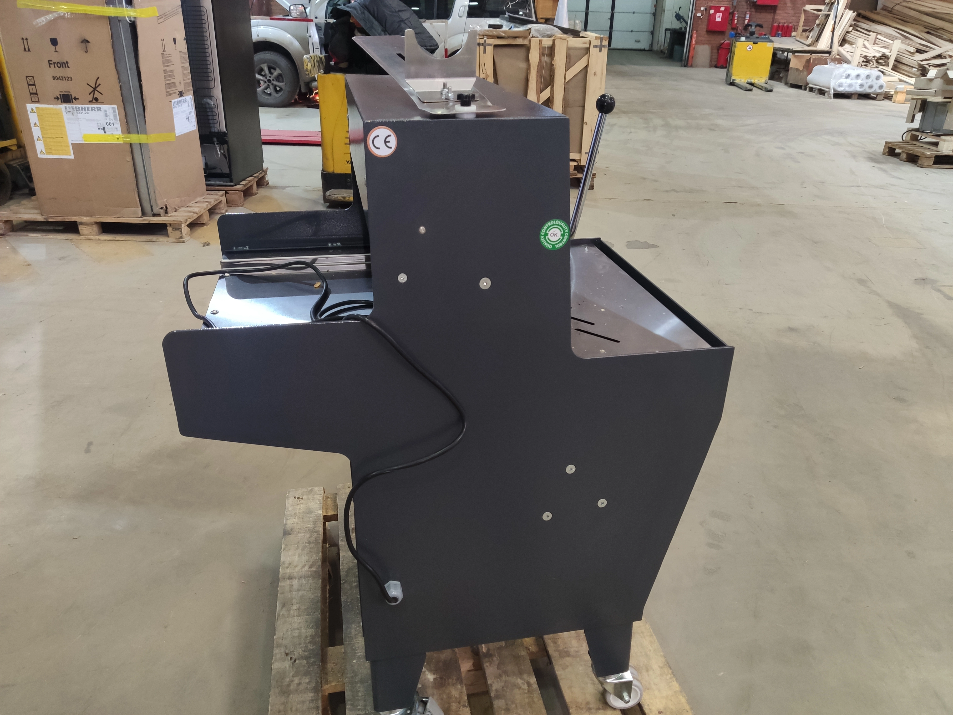 S01_Хлеборезка Vortmax VBS 430-F