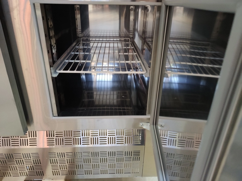 S01_Стол охлаждаемый высокотемпературный тип HT модель SLE2-111GN (1/6) для салатов (с крышкой)