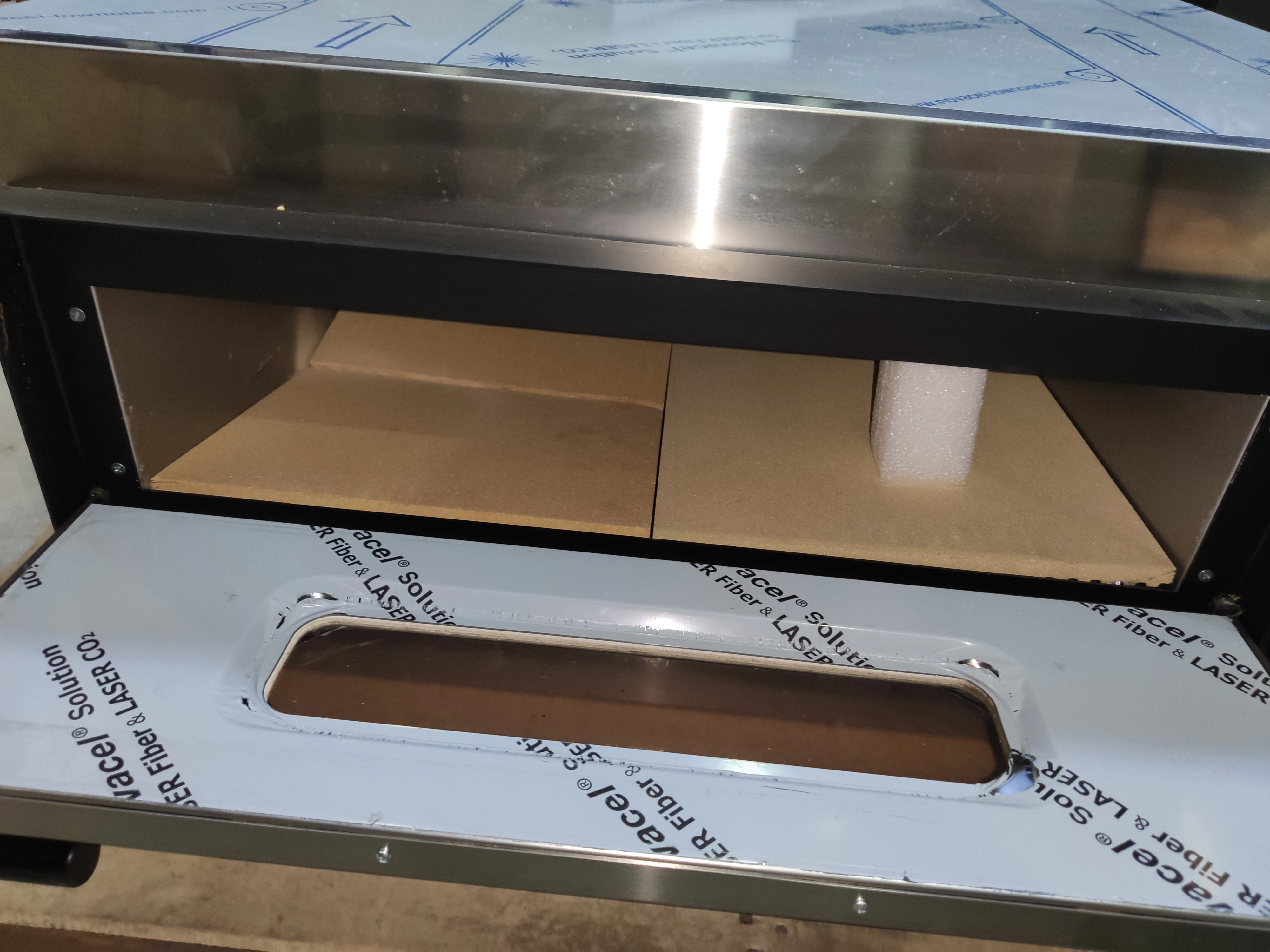 S02_Печь для пиццы т.м. WLBake серии WellPizza, мод. Basic 4M