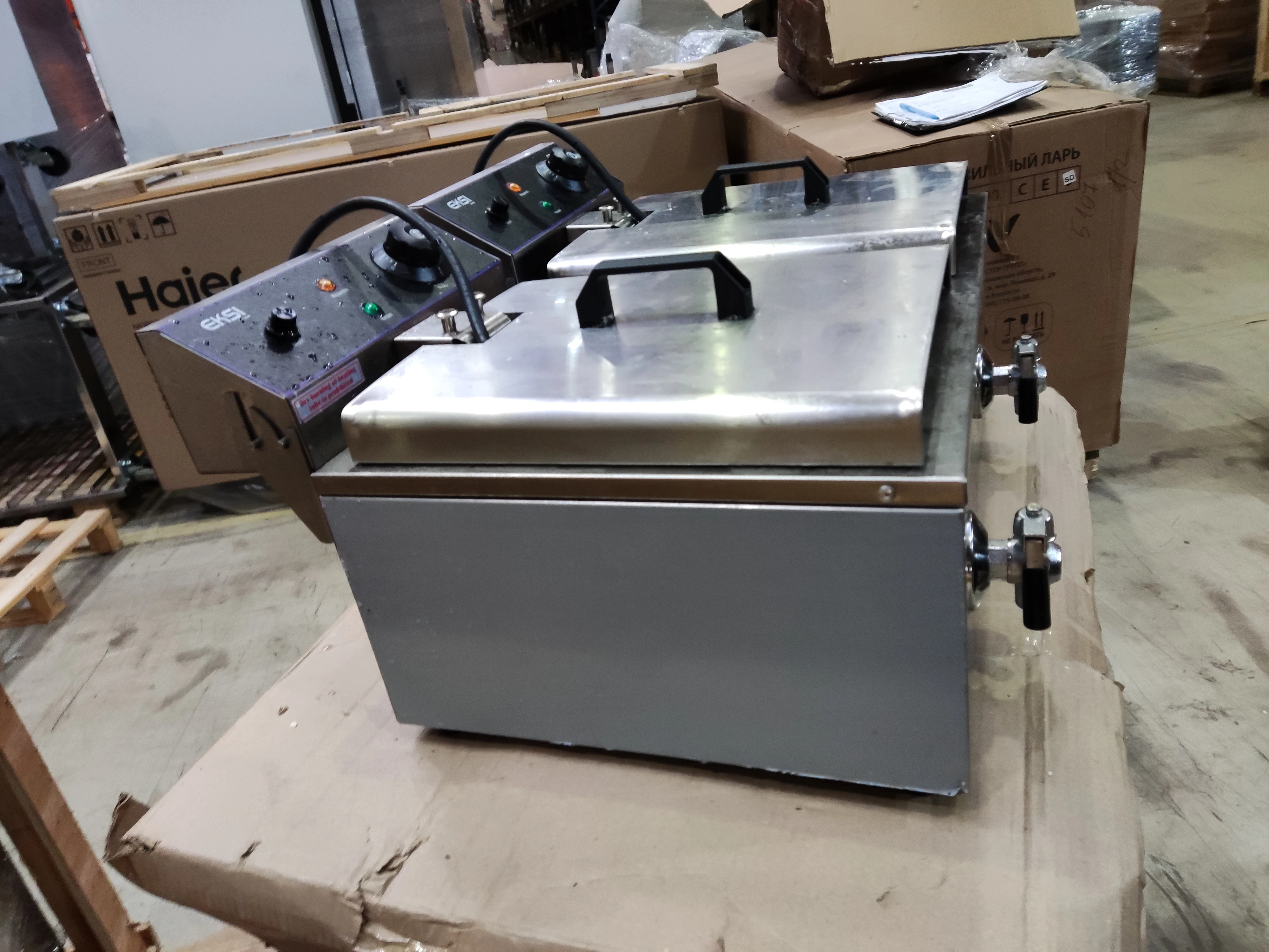 Фритюрница электр. т.м.EKSI, модель GRT-E20L, 560х445х300 мм, объём 10л + 10л, мощность 3кВт + 3кВт, напряжение 220-240В, размер корзины 180х210х100 мм ограничитель температуры, переключатель, микропереключатель.2024\Фритюрница EKSI модель GRT-E20L, элект