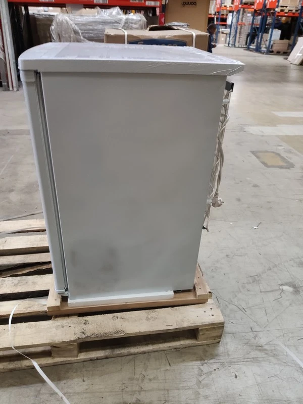 S01_1_Холодильник модель "Бирюса 8"