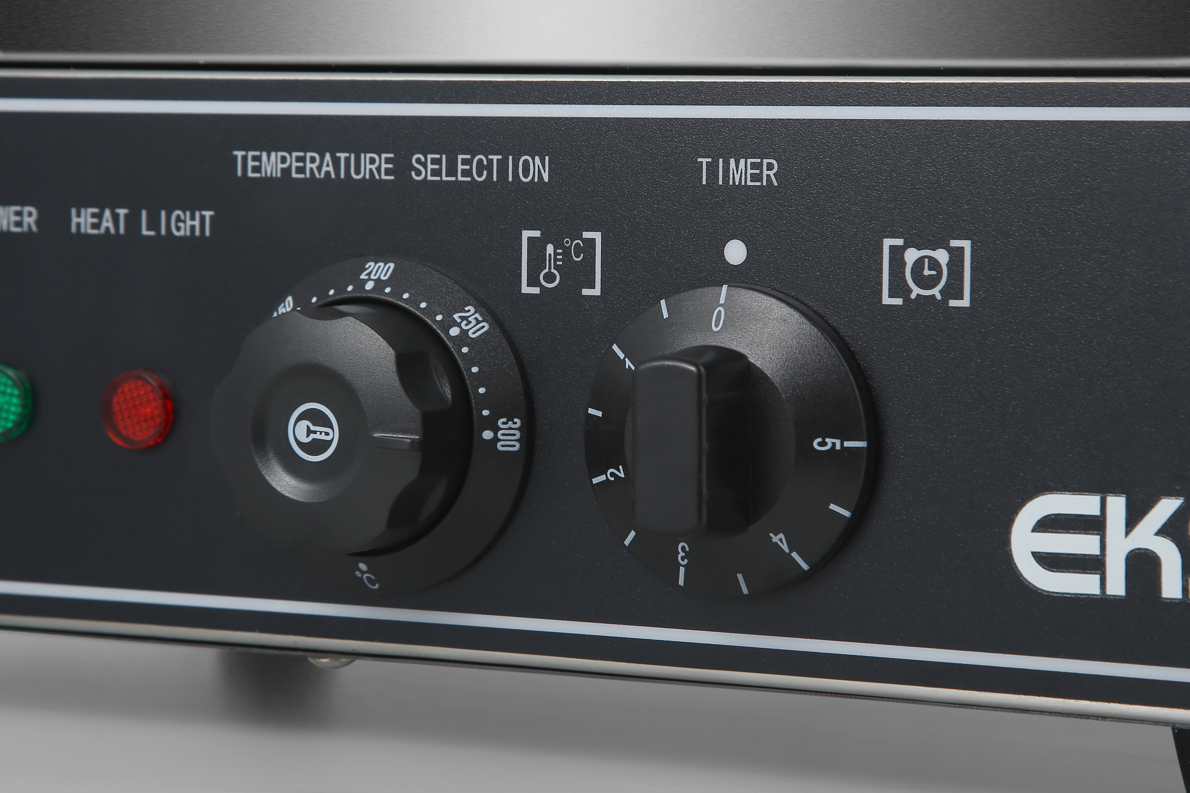 Вафельница для тарталеток т.м. EKSI серии TWB, мод. TWB-8, 390x360x220 мм, 1550 Вт, 220 В, для 8 тарталеток круглой формы, верхний диаметр 70 мм, материал рабочей поверхности - литой алюминий с антипригарным покрытием, материал корпуса - нержавеющая сталь