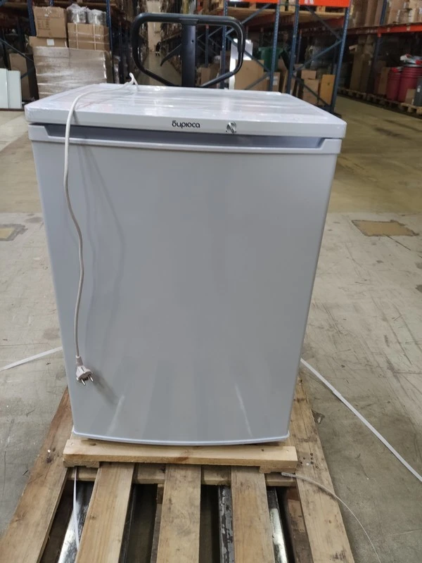 S01_Холодильник модель "Бирюса 8"