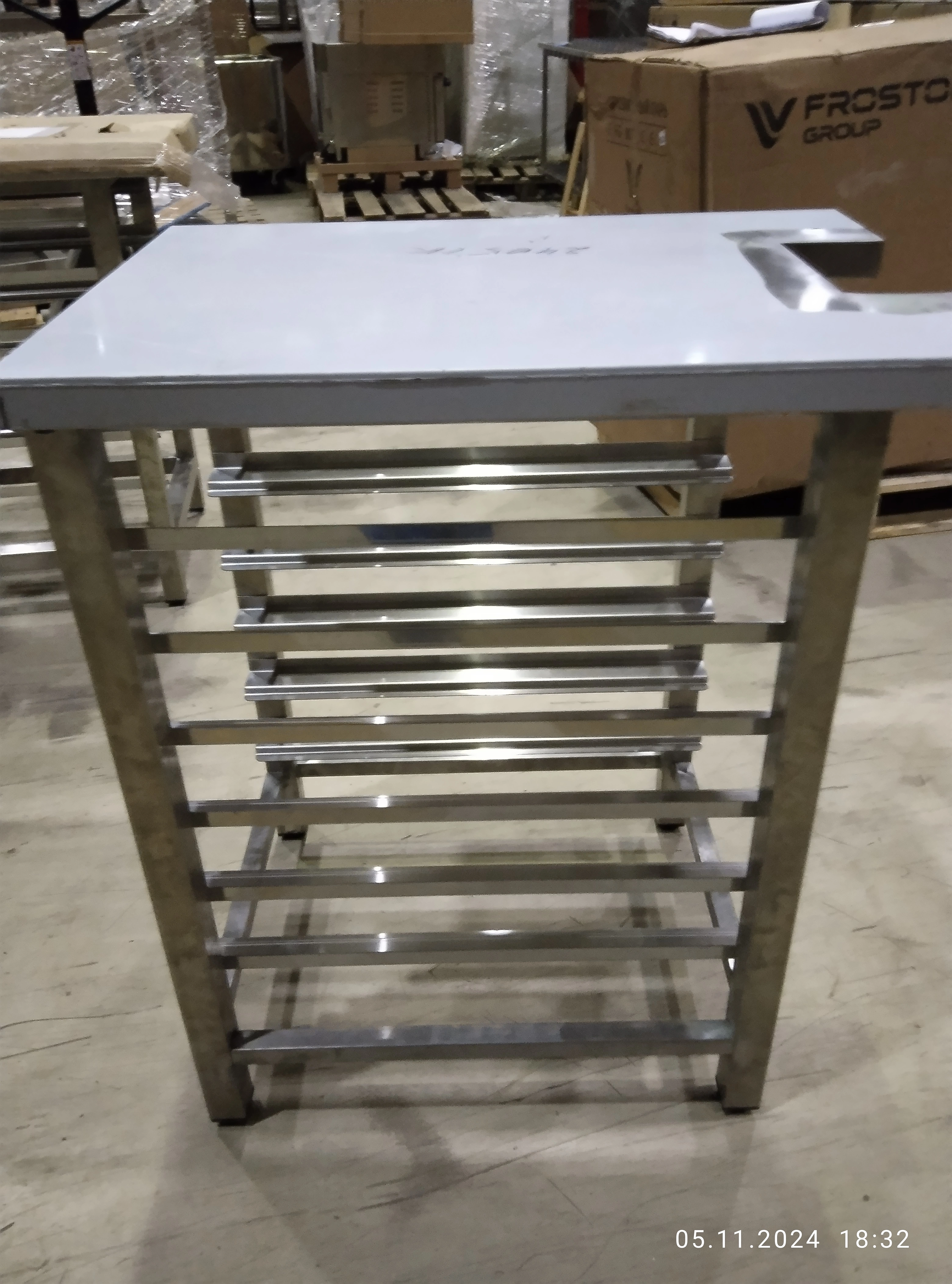 S02_Подставка Vortmax ППК 6/520/715/850, под пароконвектомат