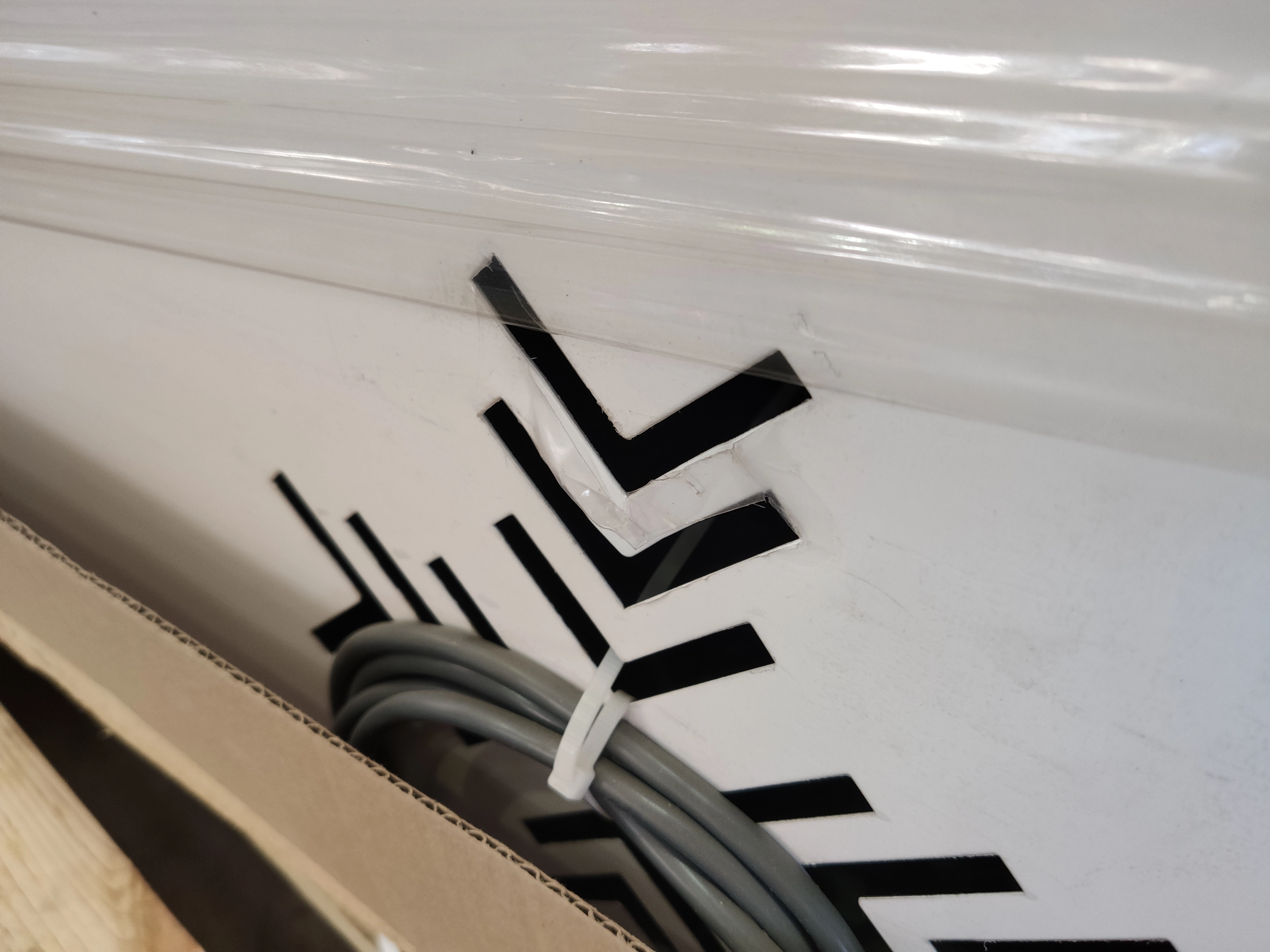 S01_Морозильник горизонтальный т.м. GELLAR серия CLASSIC, модель FG 500 С (красный)