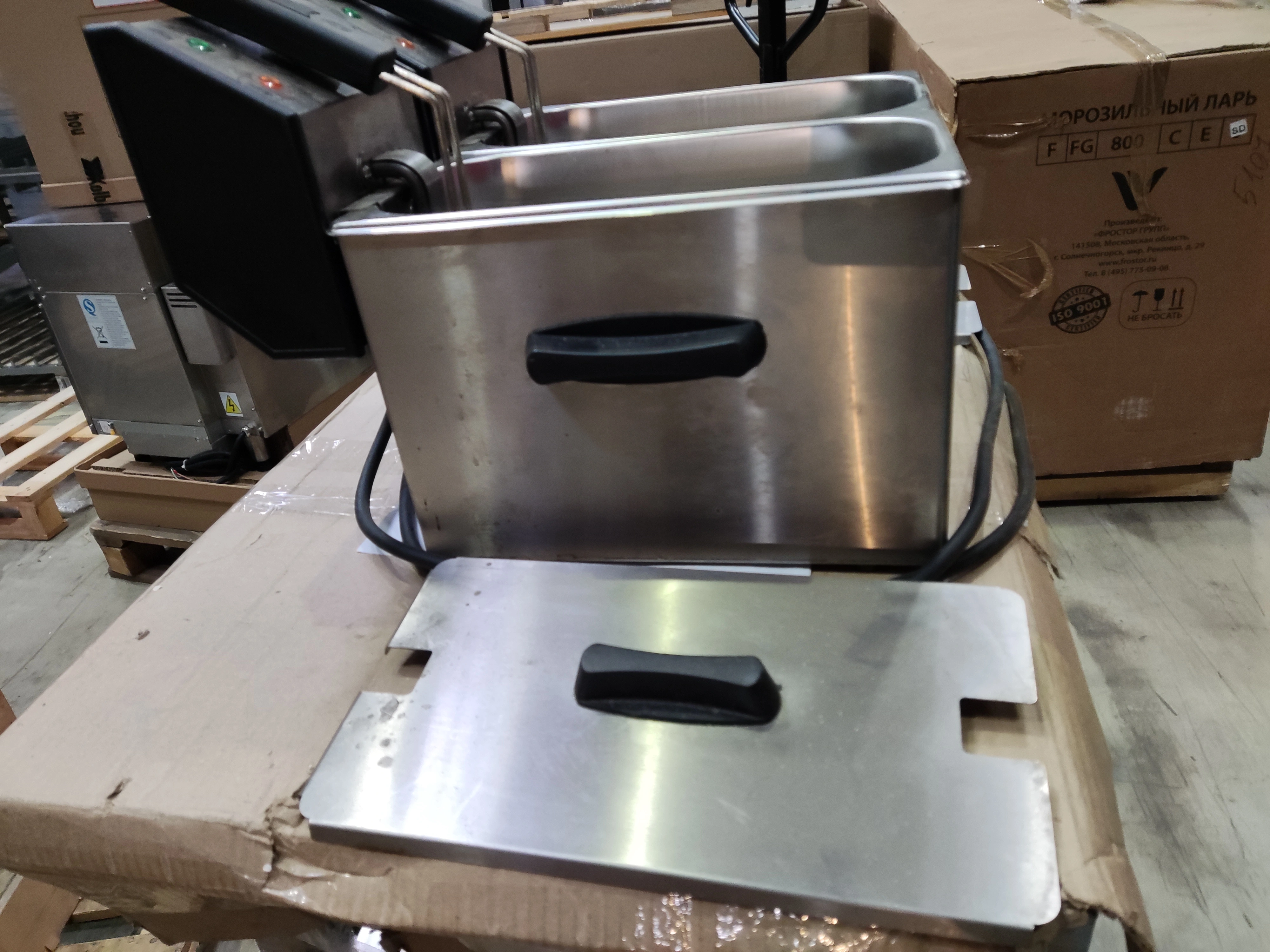 Фритюрница электр. серии FD, модель FD 50 D, 390x425x320мм, 2x5л, 220В, 6400Вт.2024\Roller Grill Int. Фритюрница электр. серии FD 50D По рекламации от покупателя.  Без упаковки. Следы использования