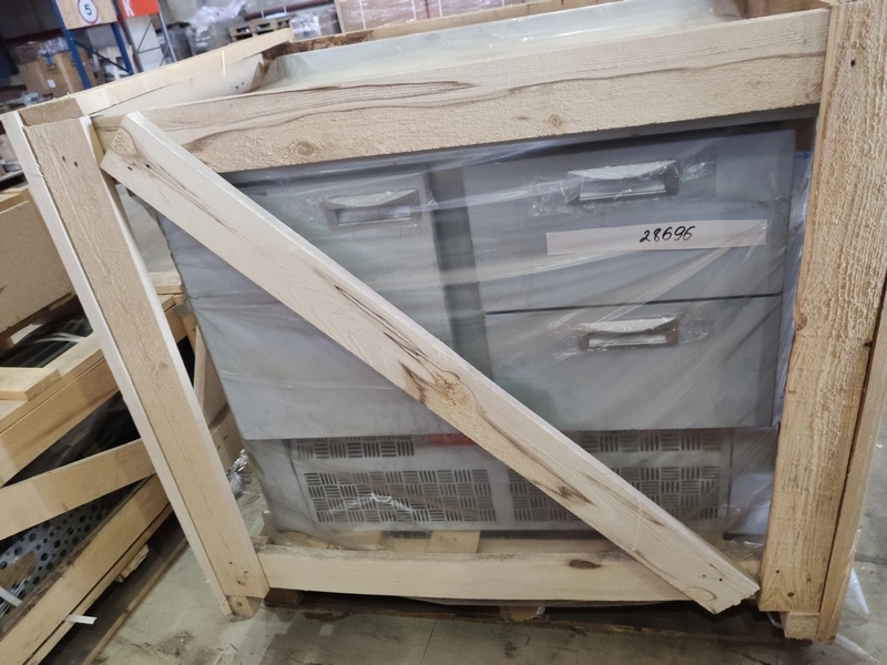 S01_Стол холодильный HICOLD GNE 12/TN