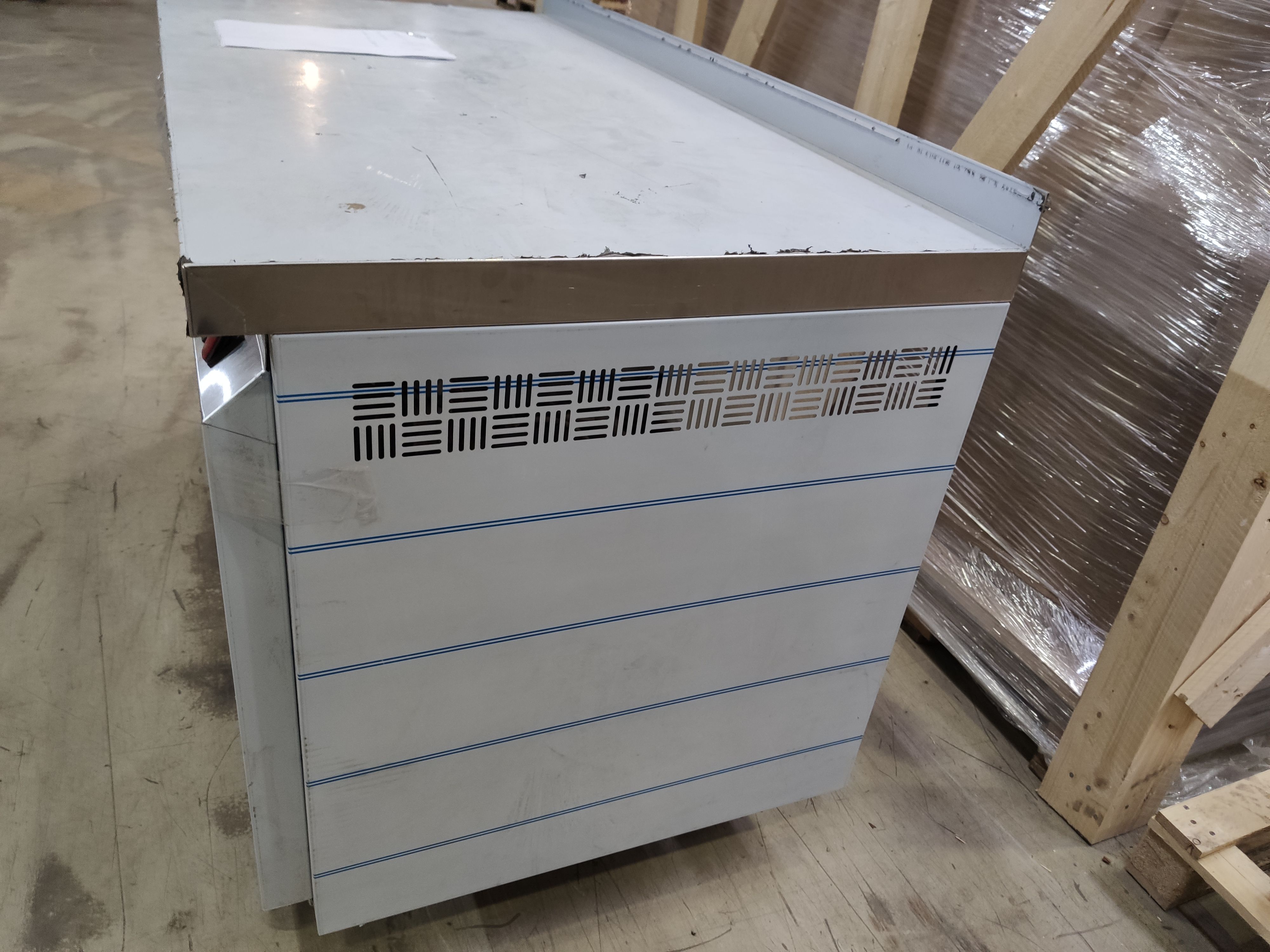 S01_Стол холодильный HICOLD GN 11/TN