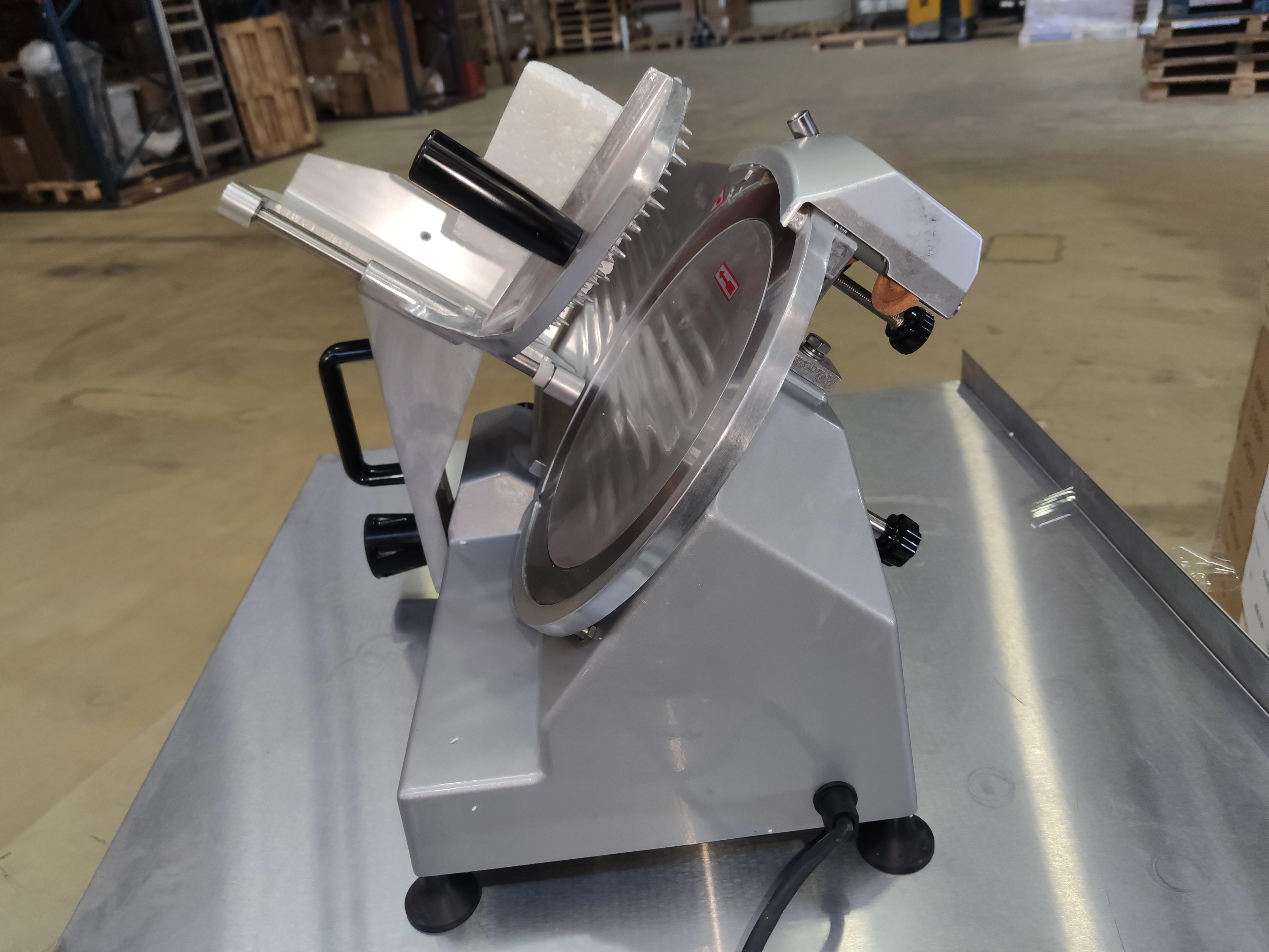 S01_Anhui Hualing Kitchen Equipment Co., Ltd. т.м.EKSI Слайсер серии HBS-250A