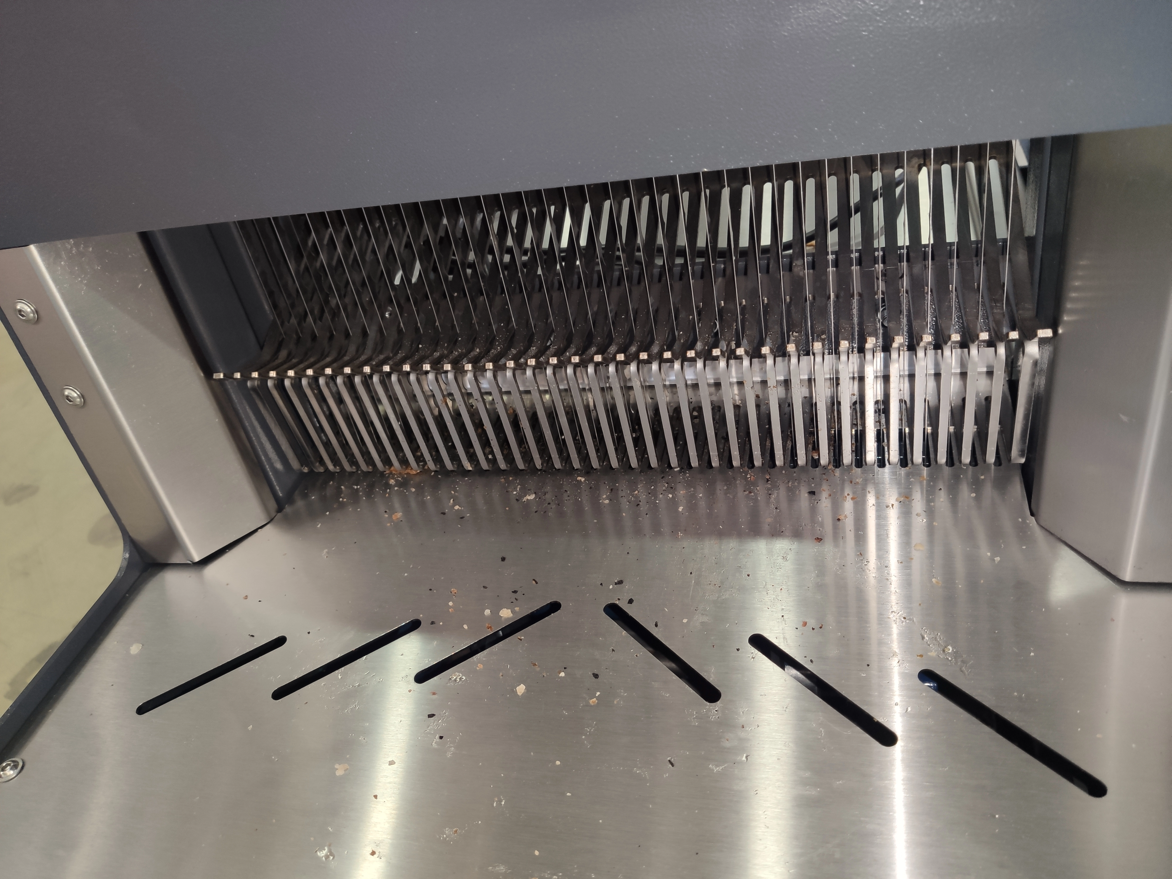 S01_Хлеборезка Vortmax VBS 430-F