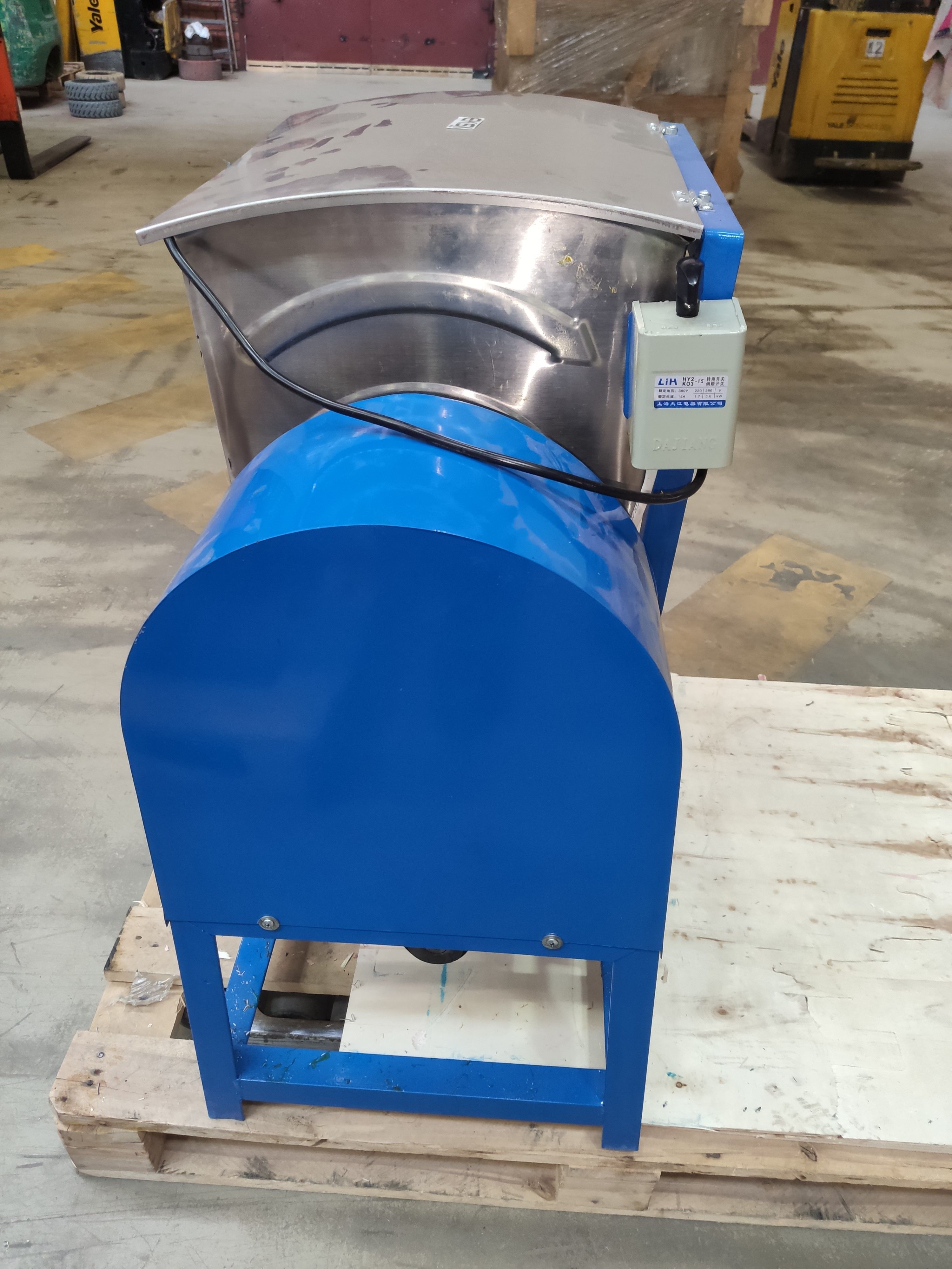 S01_Машина тестомесильная для крутого теста т.м. EKSI серии EHM, мод. EHM-25