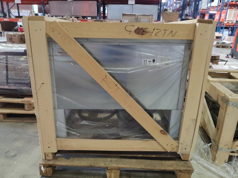 S01_Стол холодильный HICOLD GNE 12/TN