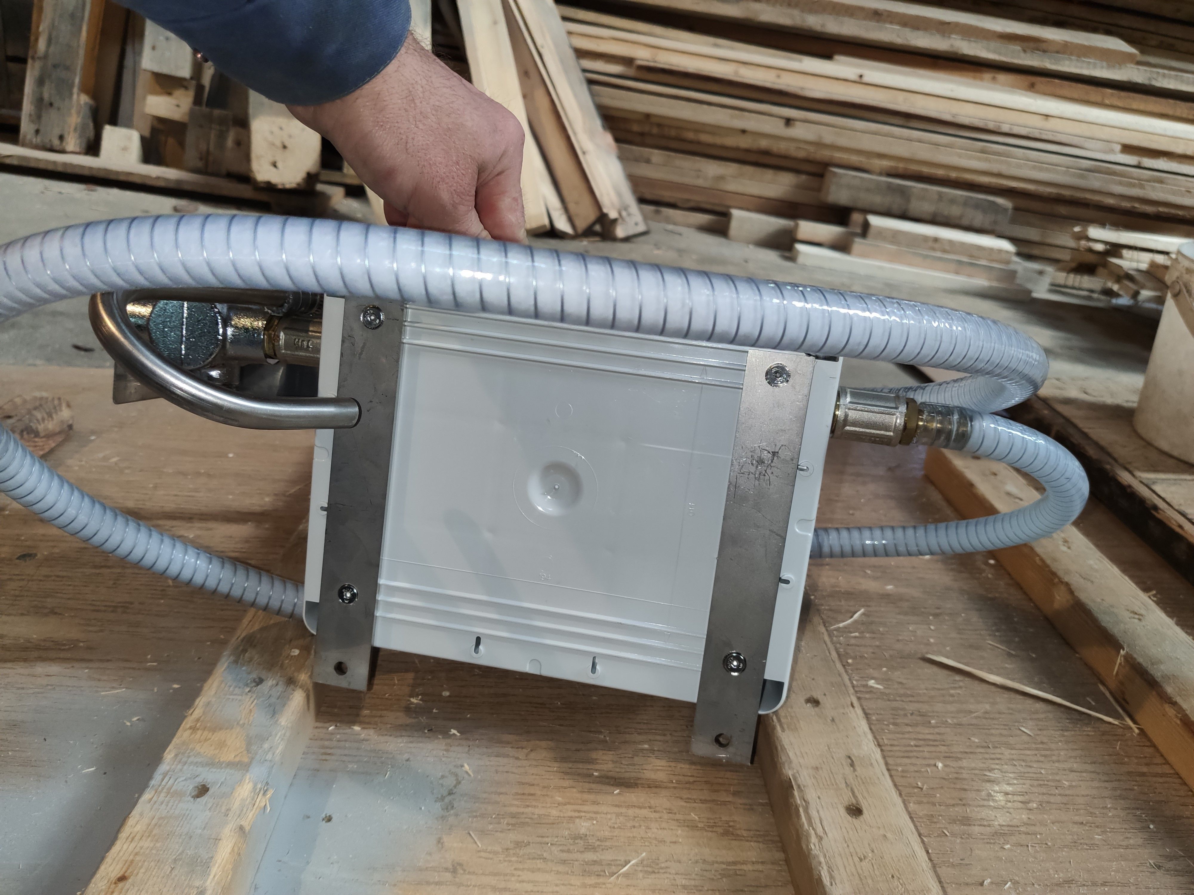 S01_Дозатор воды WLBake WDM 25 ECO, в комплекте со шлангом и фитингами